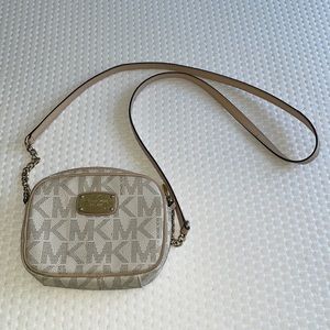 Michael Kors crossbody